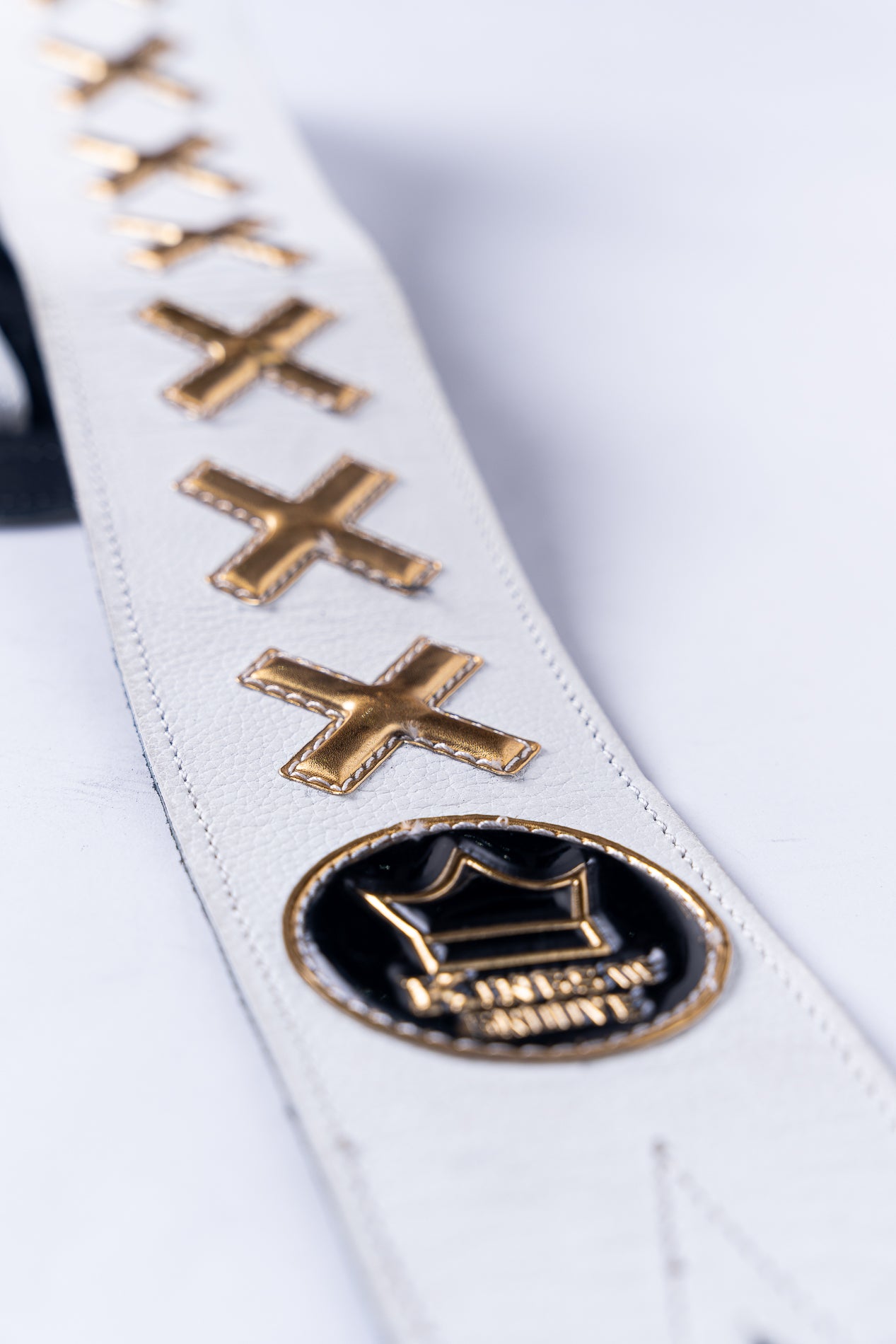 Strap X dorado
